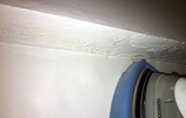 Penetrating dampness visible